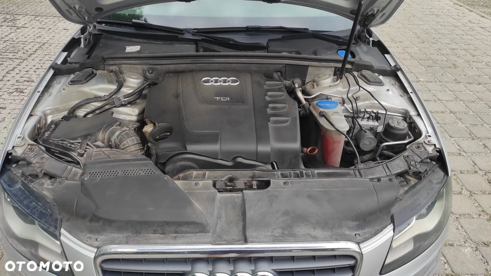 Audi A4 Limousine - 6