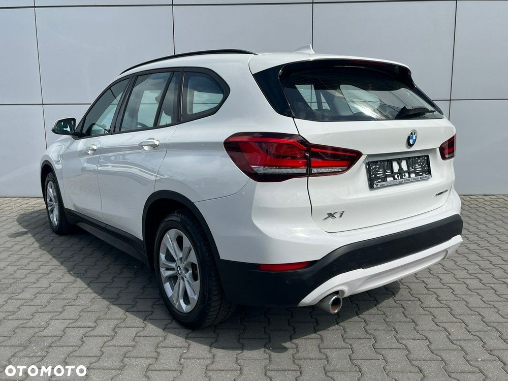 BMW X1 xDrive25e Advantage - 11