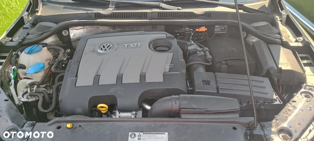 Volkswagen Jetta 1.6 TDI Comfortline - 7