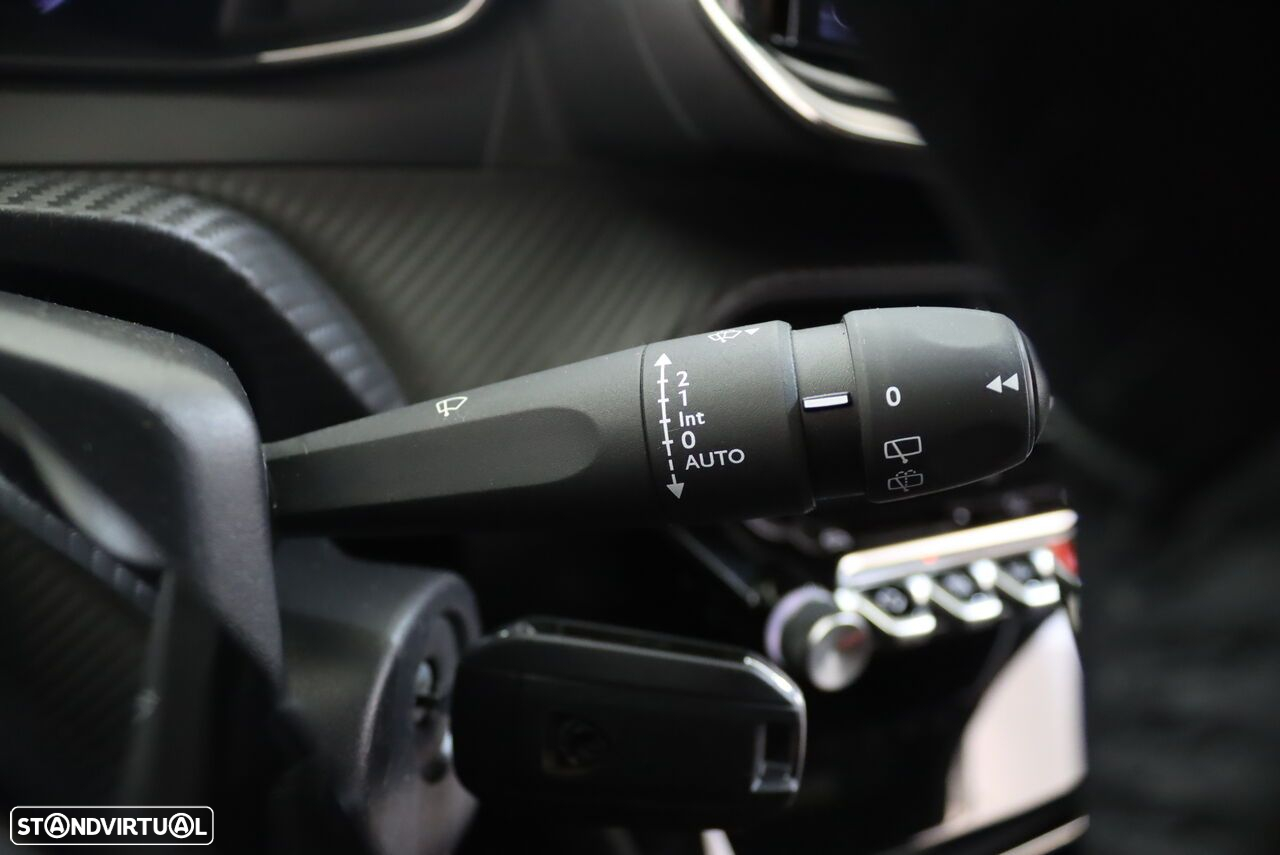 Peugeot 2008 - 15