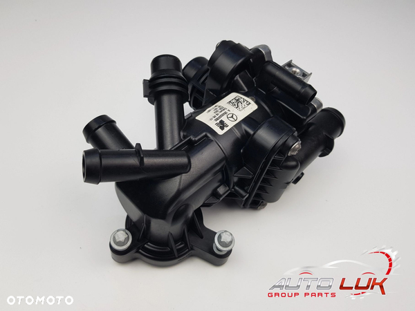 NOWA ORYGINALNA Obudowa termostatu Termostat Mercedes w205 w213 A2642000300