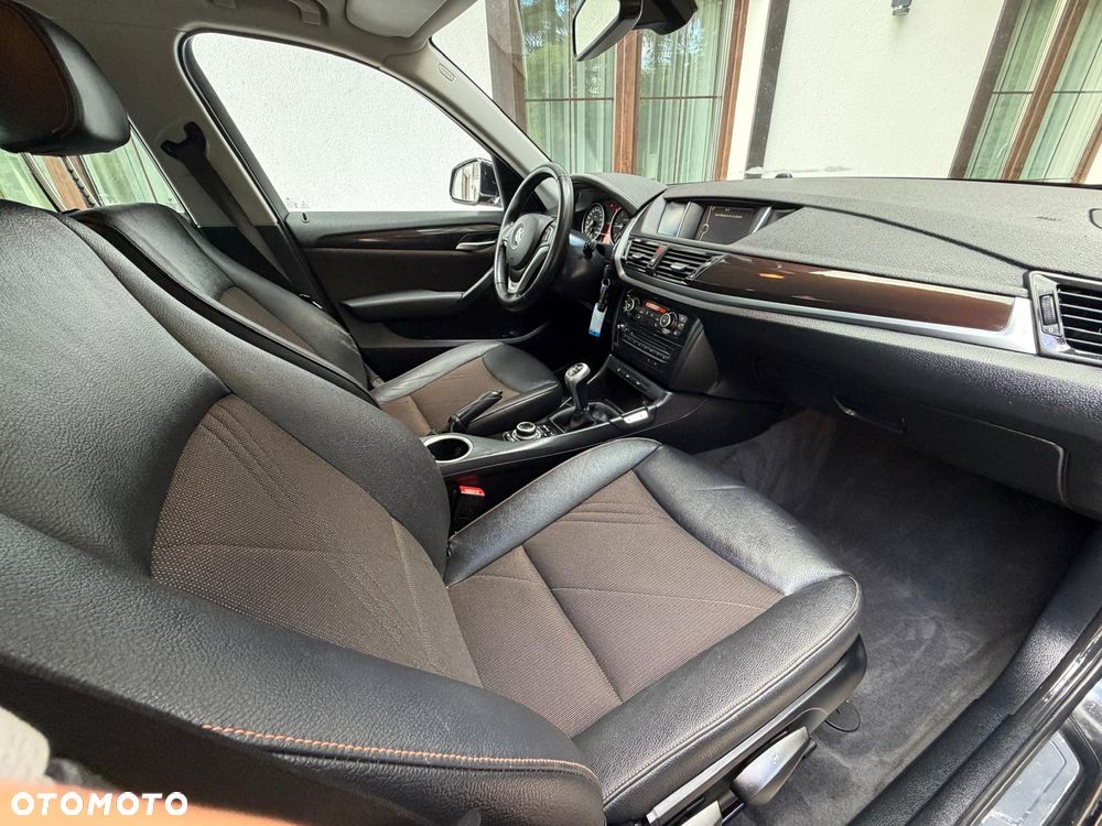 BMW X1 sDrive18d xLine - 35