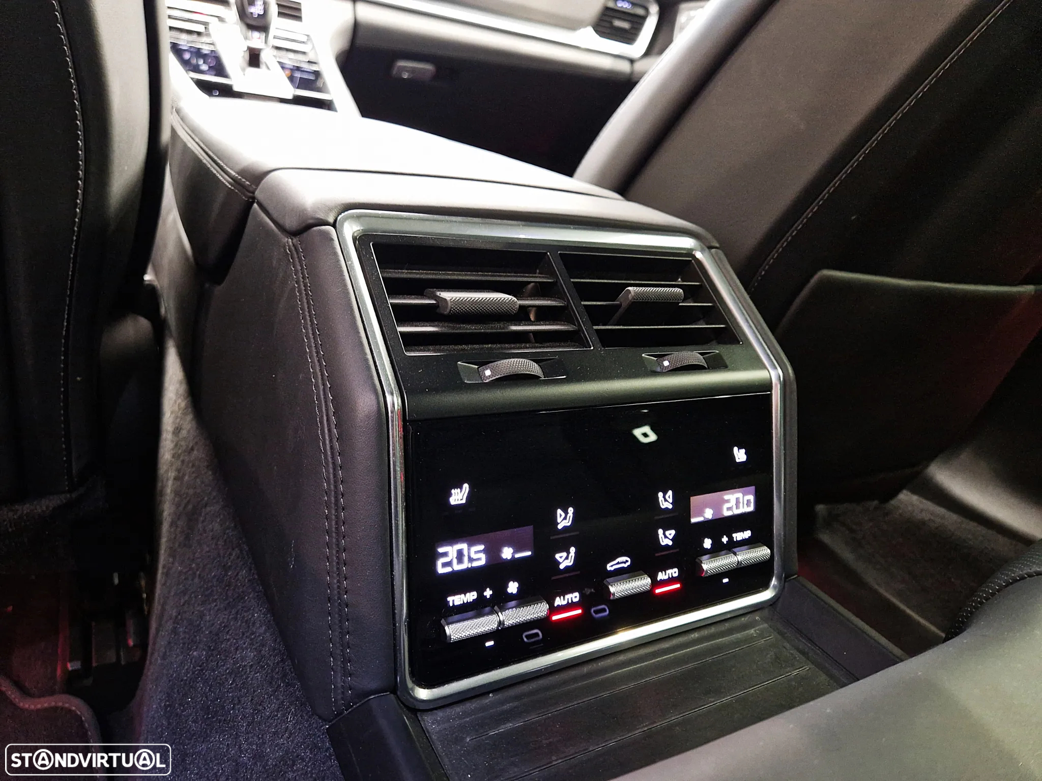 Porsche Panamera Sport Turismo 4 E-Hybrid Platinum Edition - 31