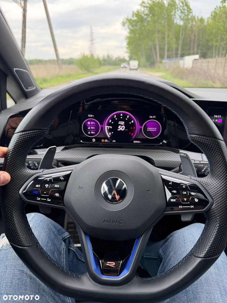 Volkswagen Golf - 16