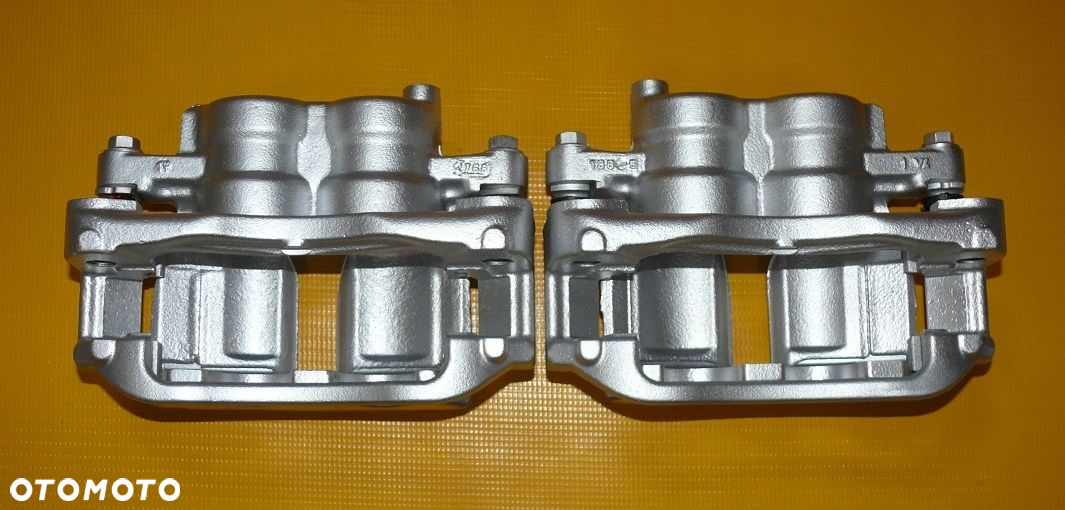ZACISKI LEWY PRAWY TYŁ VOLKSWAGEN CRAFTER 303/28mm BLIŹNIAK 06r- - 6