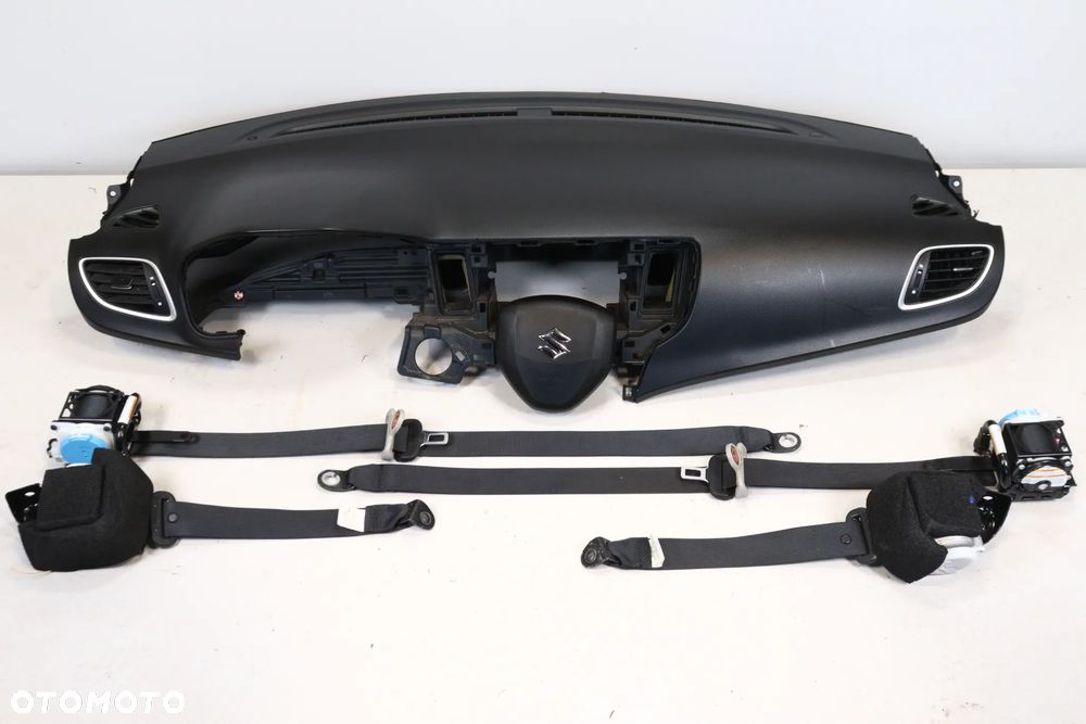 Deska Konsola Suzuki Baleno (15-) AIRBAG PASY ORYGINAŁ DEMONTAŻ - 1