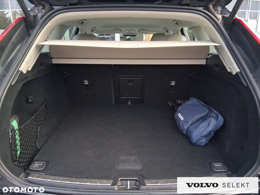 Volvo XC 60 - 30
