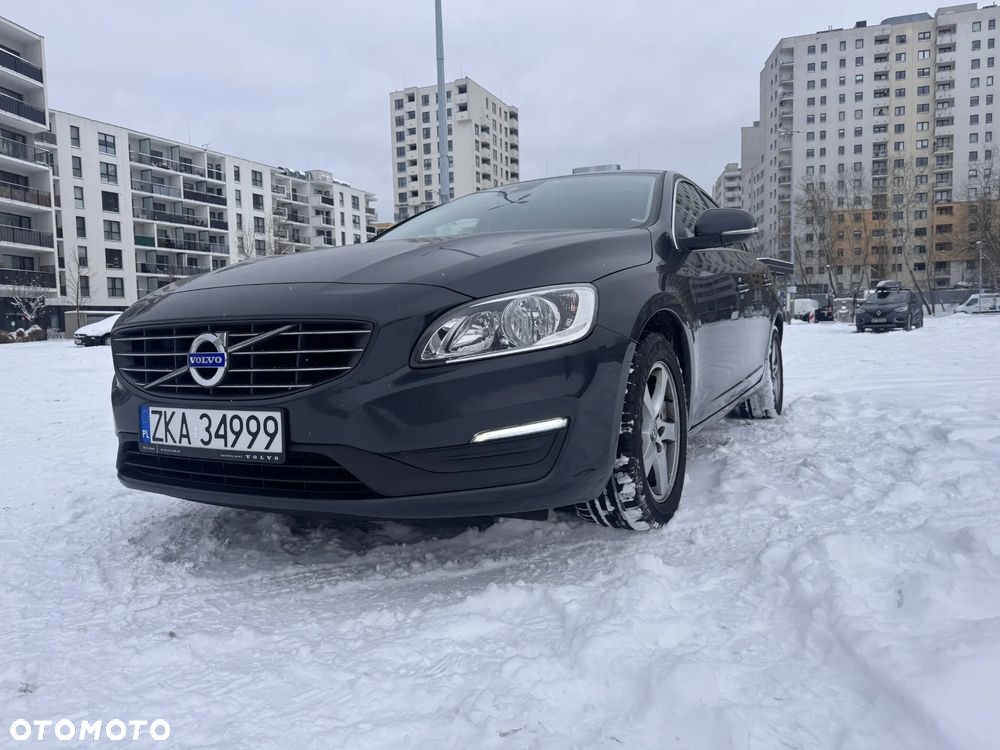 Volvo S60 D2 Momentum - 18