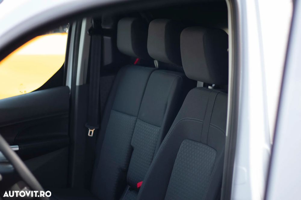 Ford Transit Connect - 15