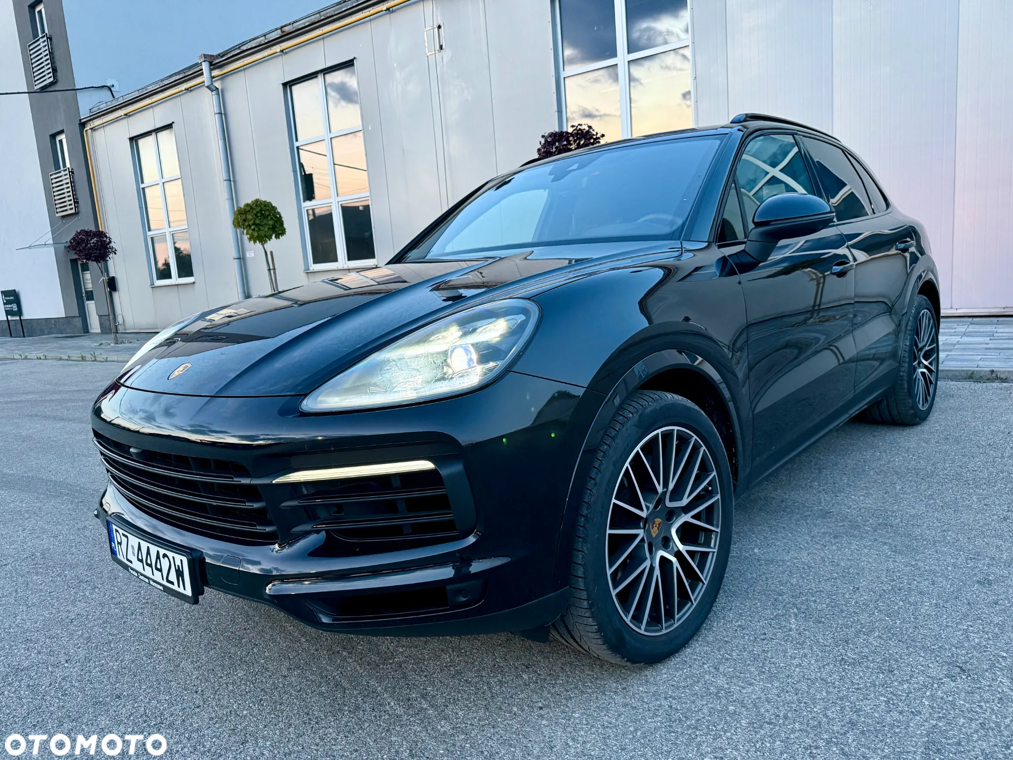 Porsche Cayenne Standard - 5
