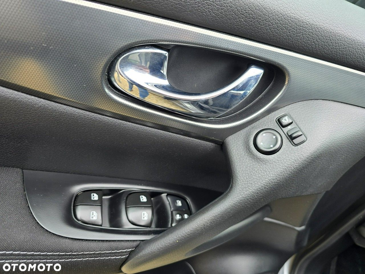 Nissan Qashqai 1.2 DIG-T N-Connecta Xtronic EU6 - 20