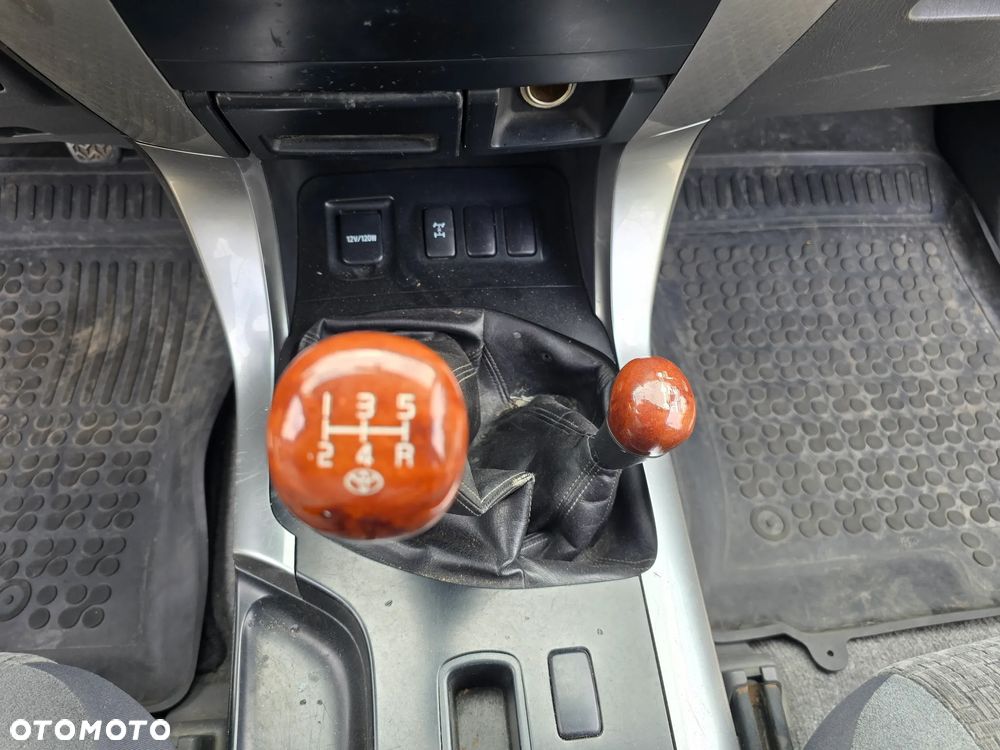 Toyota Land Cruiser - 31
