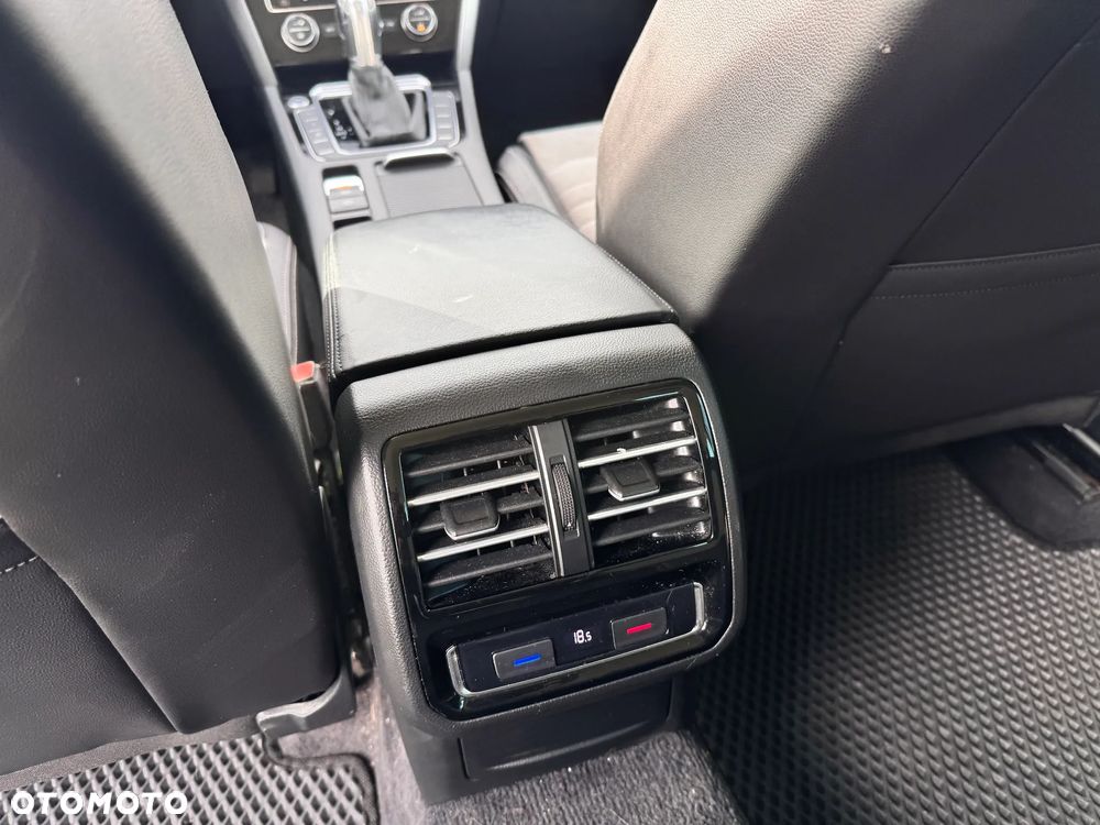 Volkswagen Passat 2.0 TSI BMT Highline DSG - 12