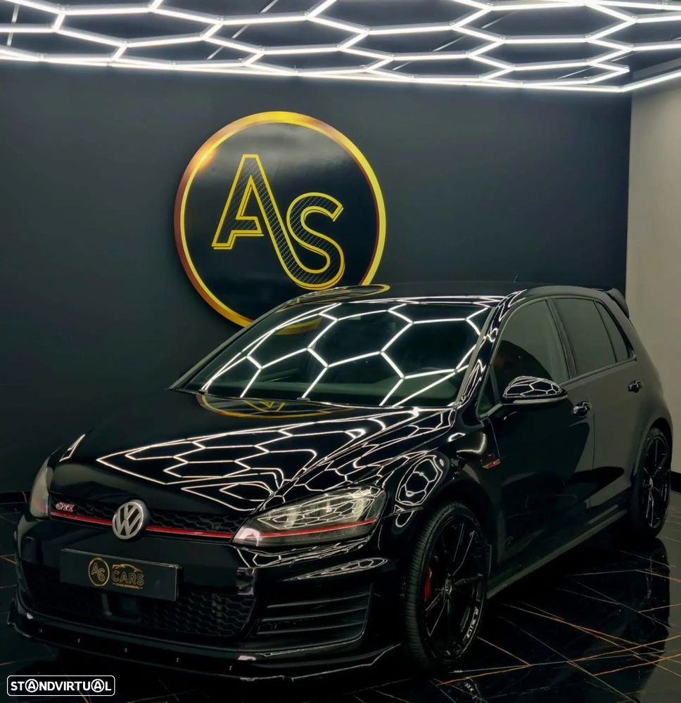VW Golf - 37