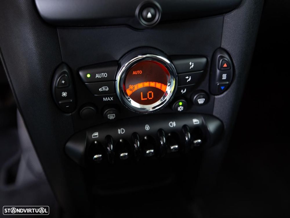 MINI 3 Portas - 12