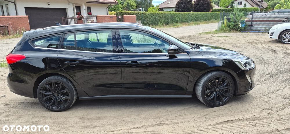 Ford Focus 1.5 TDCi SYNC Edition - 6