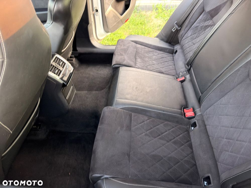 Skoda Superb 2.0 TDI DSG Sportline - 15