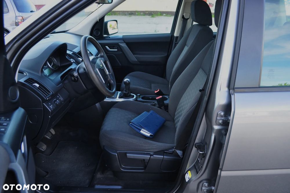 Land Rover Freelander II 2.2TD E - 19