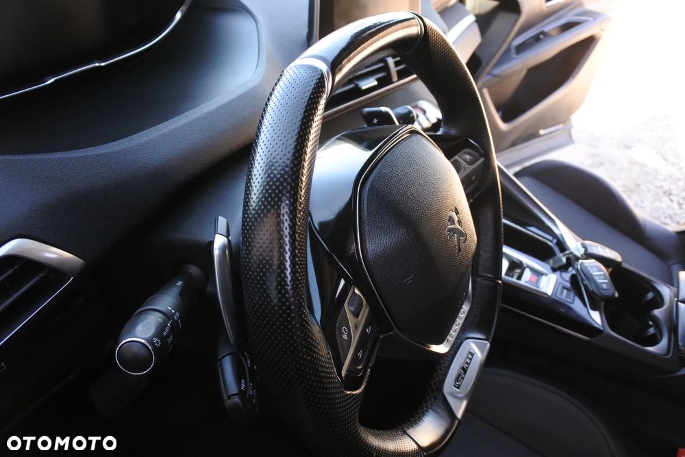 Peugeot 3008 1.5 BlueHDi GT Pack S&S EAT8 - 20