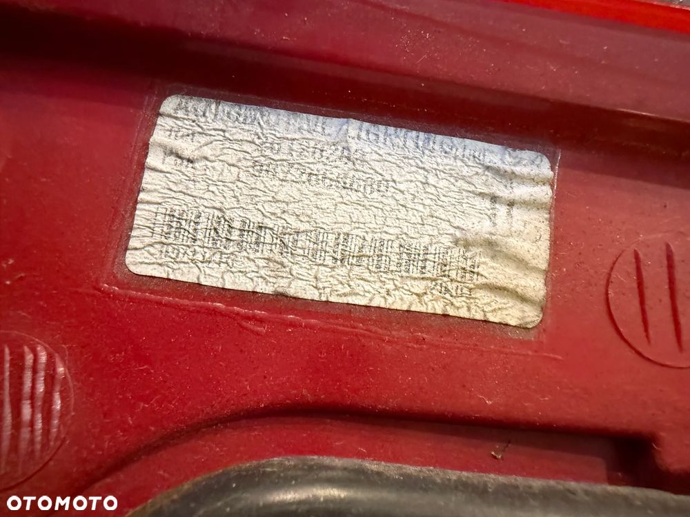 Lampa tylna Peugeot 5008 I 2009- prawa lewa tył 9672666680 9672666580 OE - 5