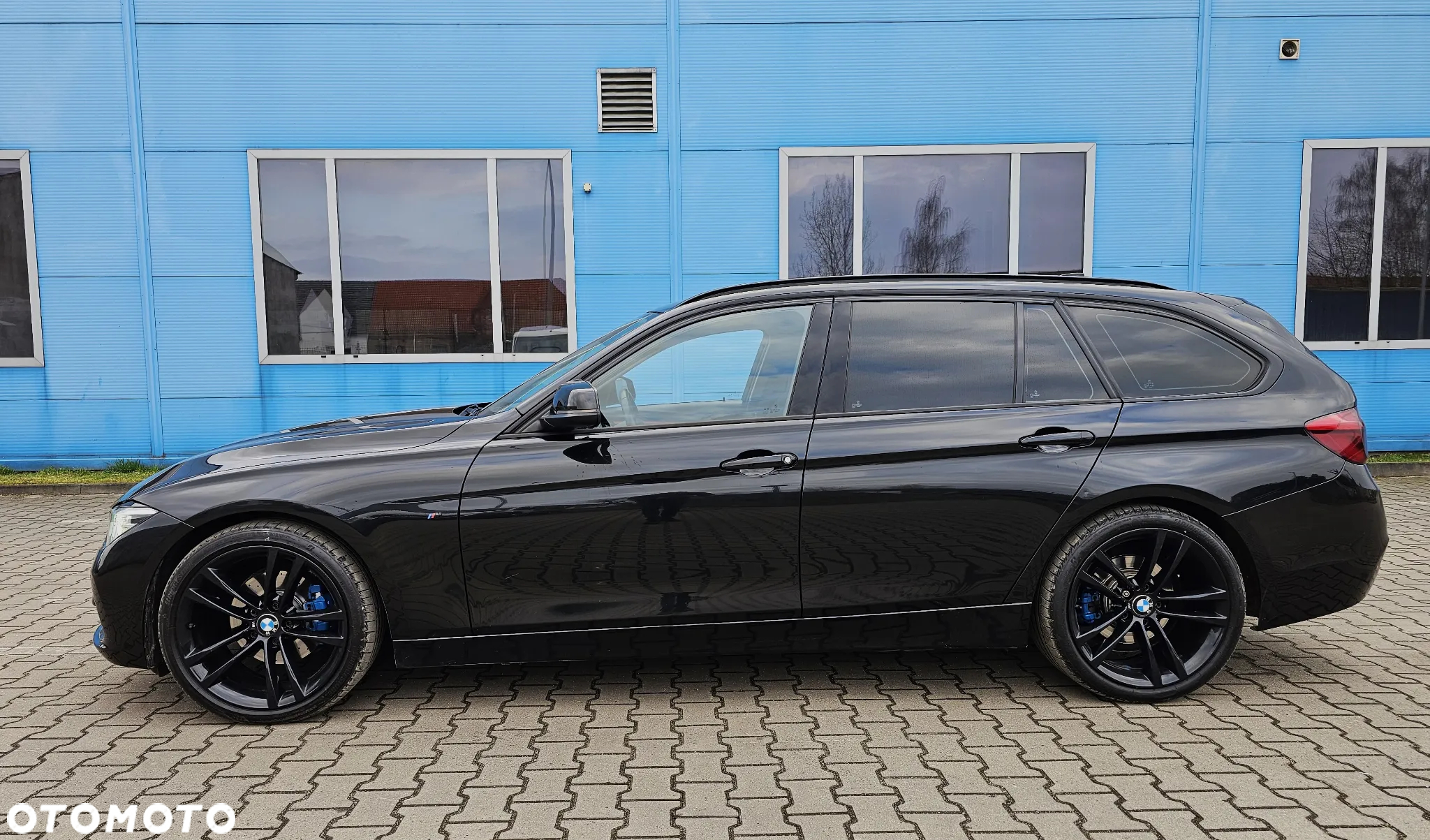 BMW Seria 3 320d Sport Line - 3