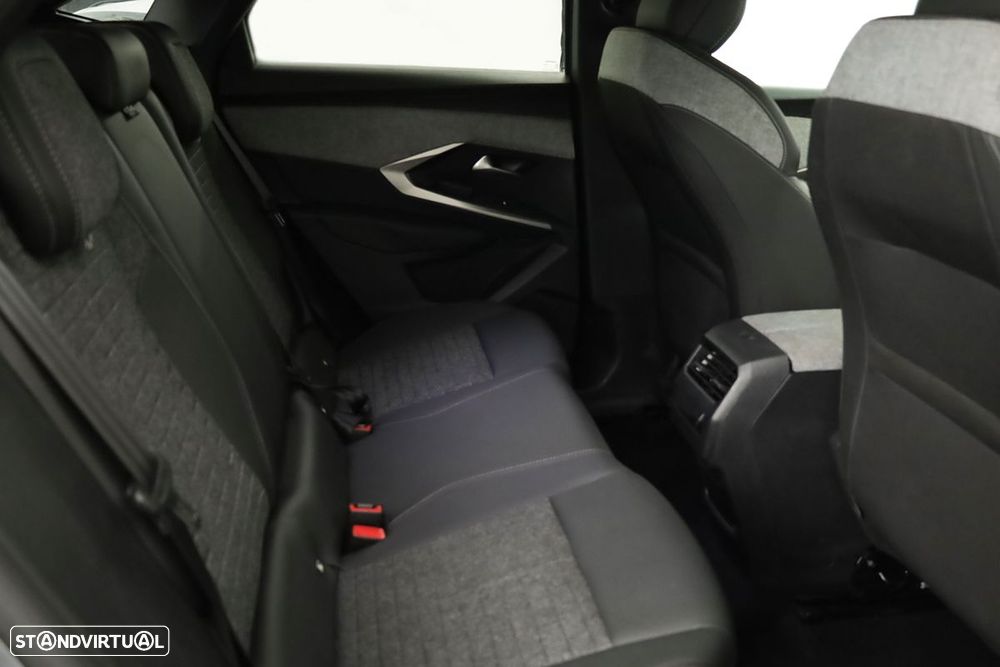 Peugeot 3008 1.2 Hybrid Allure e-DCS6 - 21