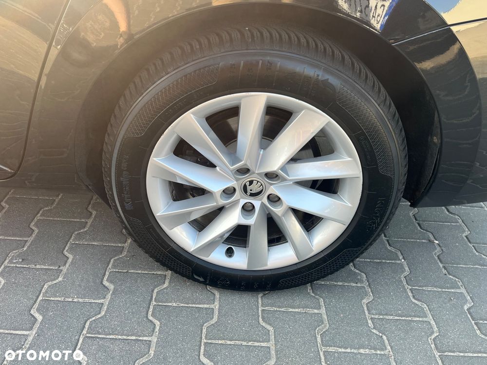 Skoda Superb 2.0 TSI DSG Style - 25