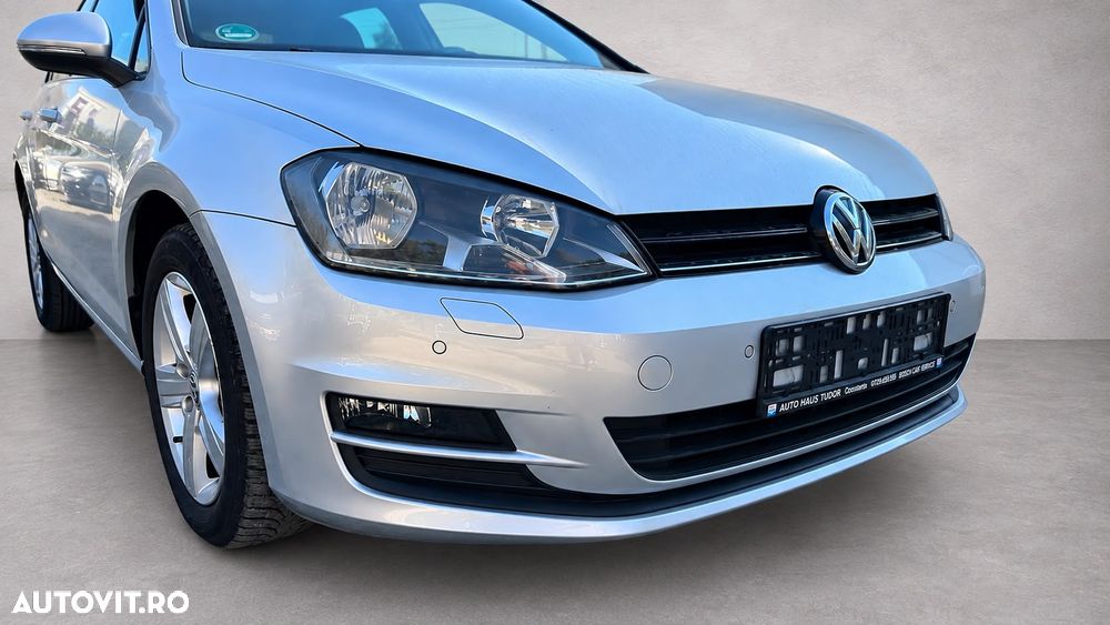 Volkswagen Golf - 20