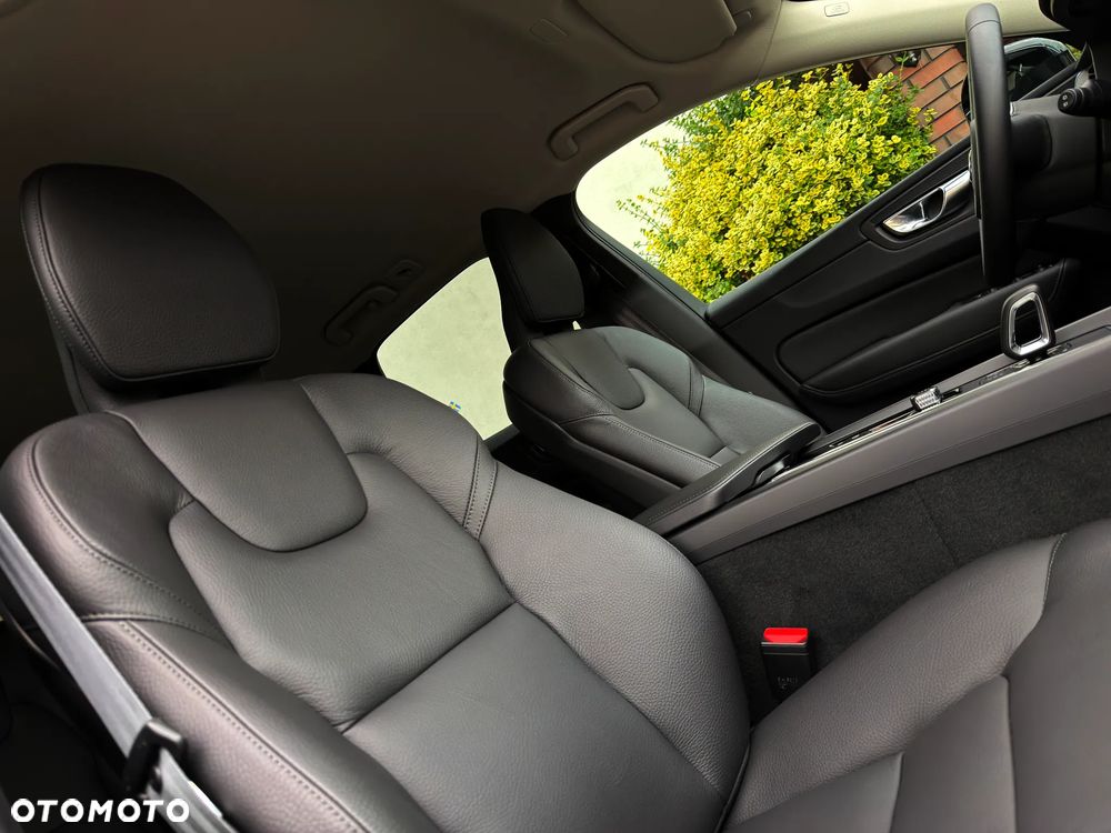 Volvo XC 60 B5 B AWD Geartronic Inscription - 8