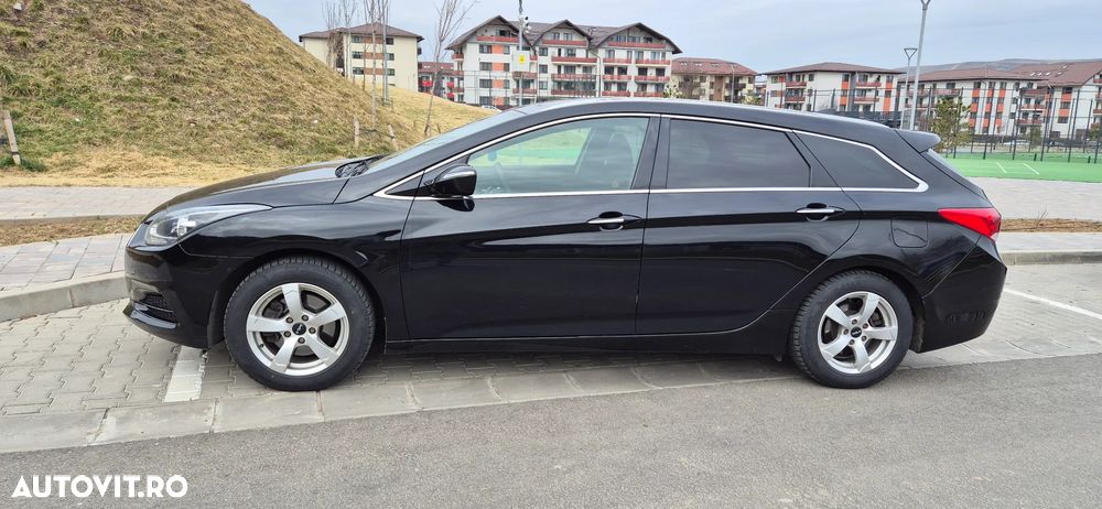 Hyundai i40 Kombi 1.7 CRDi DCT Premium - 17