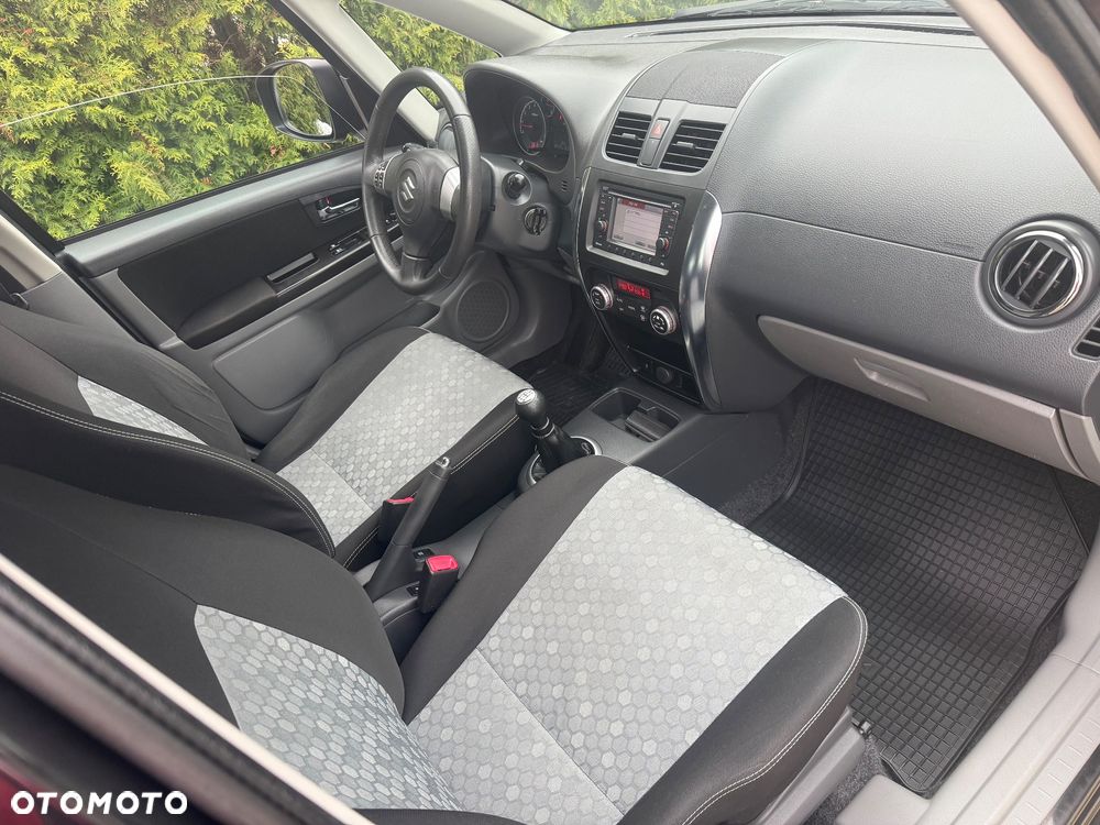 Suzuki SX4 Classic 1.6 VVT 4x4 Style - 12