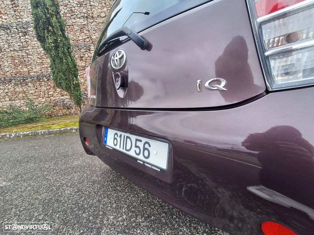 Toyota iQ 1.0 VVT-i 2 - 31