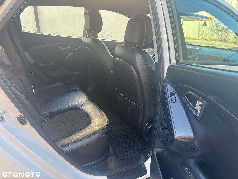 Hyundai ix35 1.7 CRDi Comfort 2WD - 18