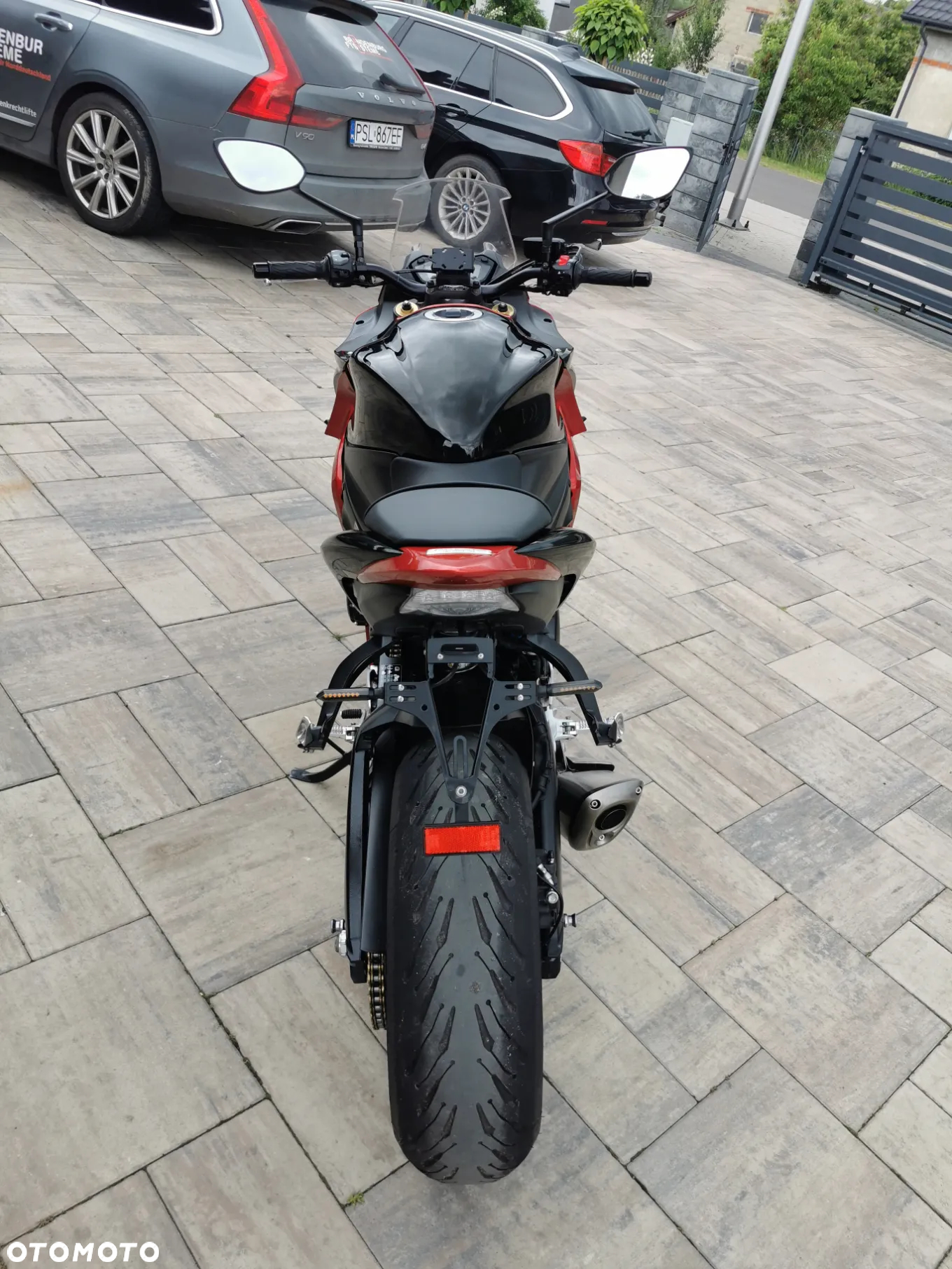 Suzuki GSX - 27