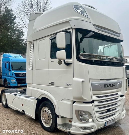 DAF XF480 SUPER SPACE CAB AUTOMAT STANDKLIMA LODÓWKA FULLSPOJLERY SKÓRA FULLLED 2xALUTANK ALUFELGI KLIMA WEBASTO LOW DECK MEGA EURO 6 2018r ŁADNY - 3