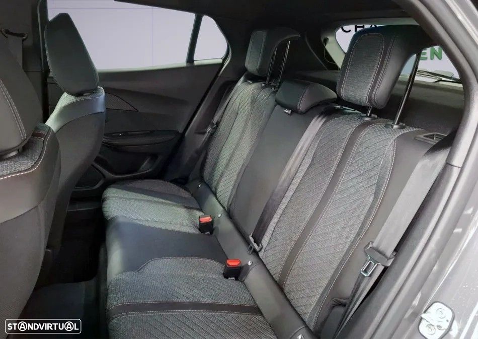 Peugeot e-2008 50 kWh Allure - 7