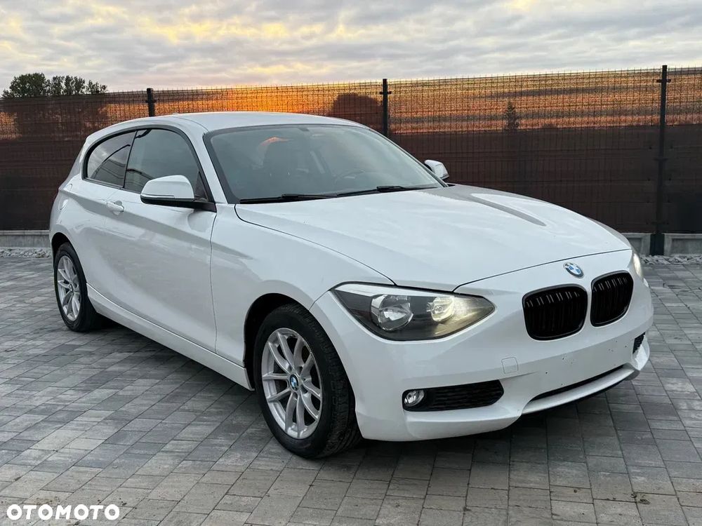 BMW Seria 1 114d Sport Line - 1