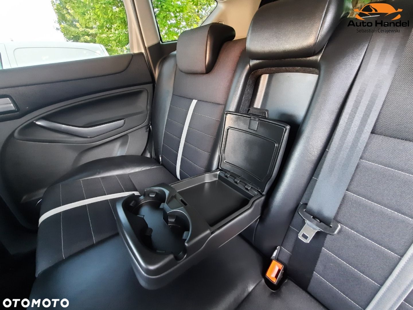 Ford Kuga 2.0 TDCi 4x4 Titanium - 38