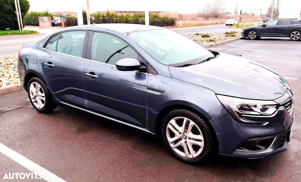 Renault Megane Estate 1.6 SCe Life - 3