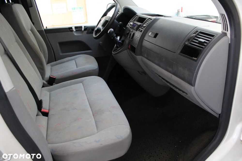 Volkswagen Transporter T5 - 12