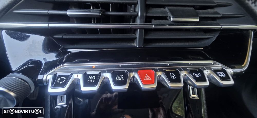 Peugeot 2008 1.5 BlueHDi Allure Pack - 16