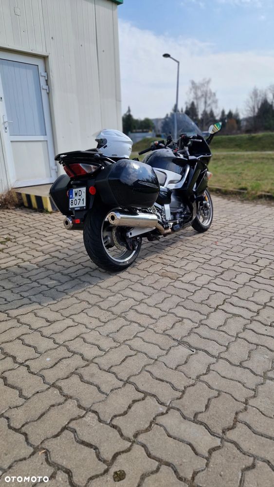 Yamaha FJR - 11