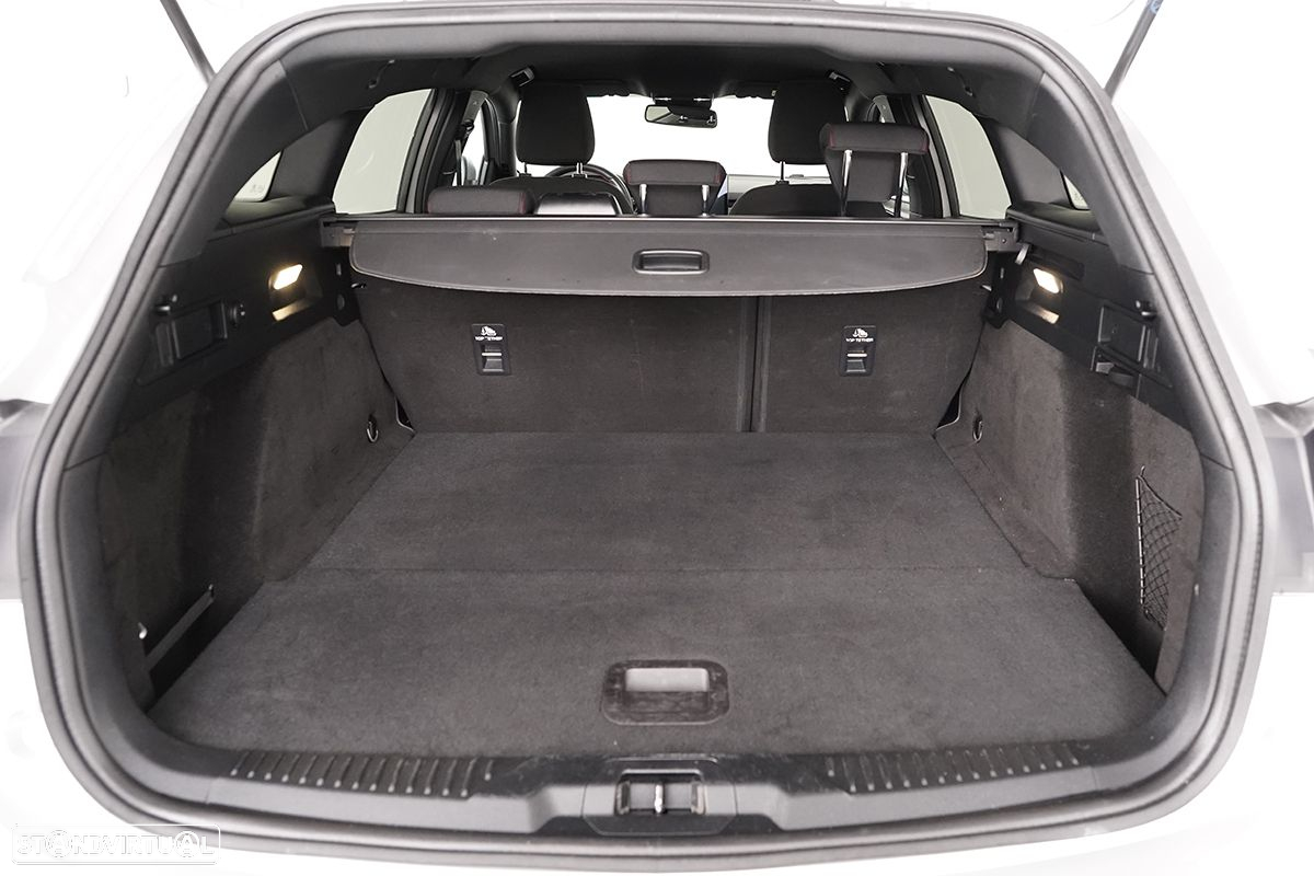 Ford Focus 1.5 TDCi EcoBlue ST-Line - 23