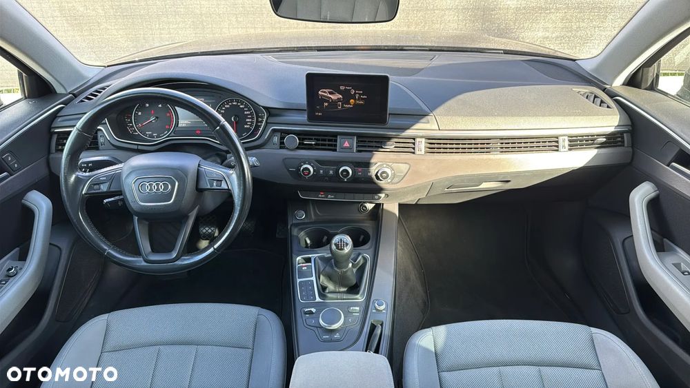 Audi A4 Avant 2.0 TDI - 10