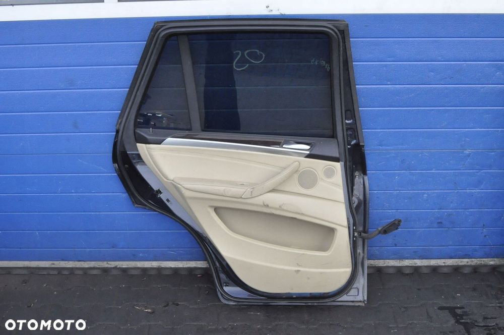 BMW E70 DRZWI LEWY TYŁ TYLNE - 8