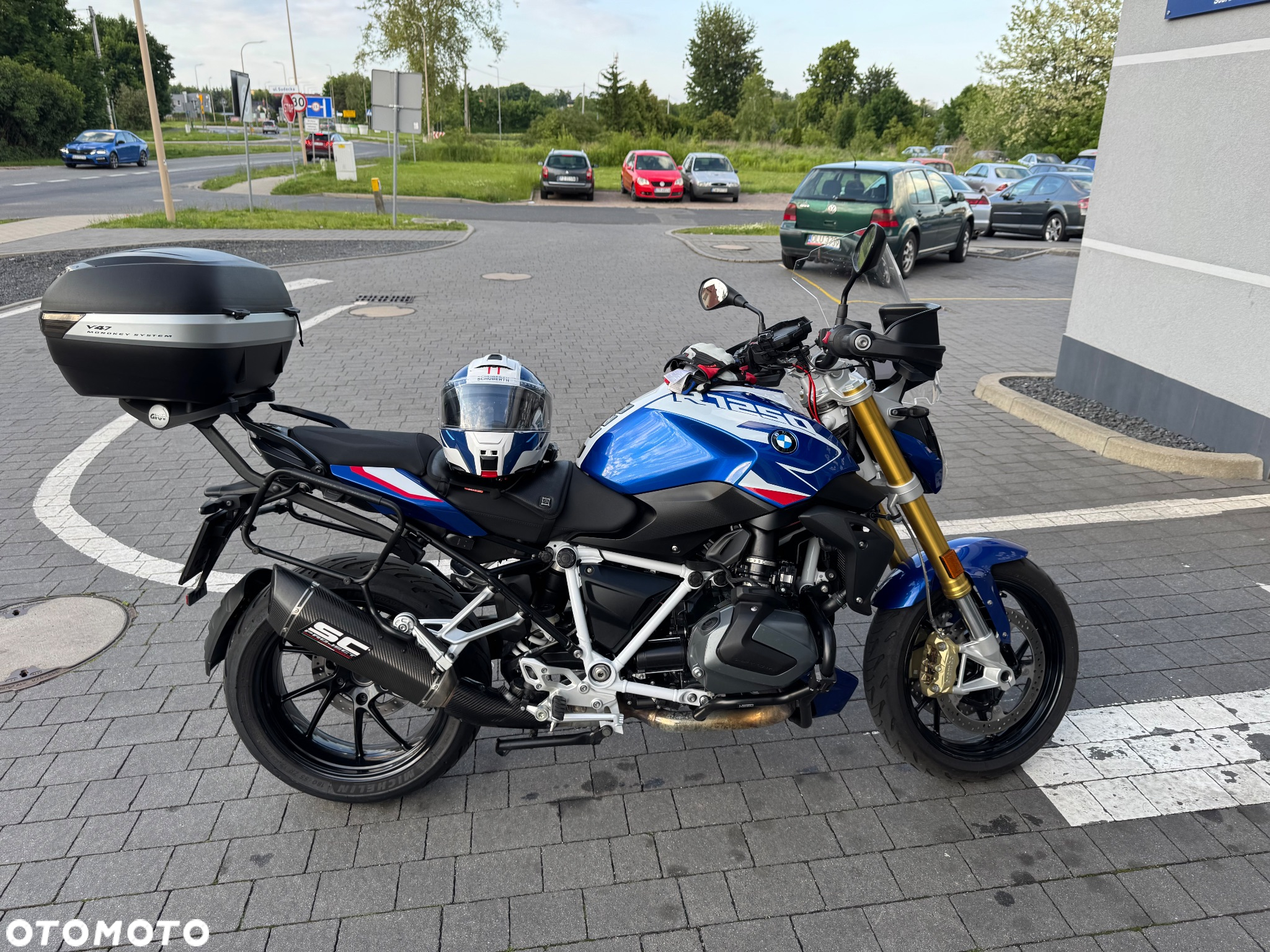 BMW R - 2