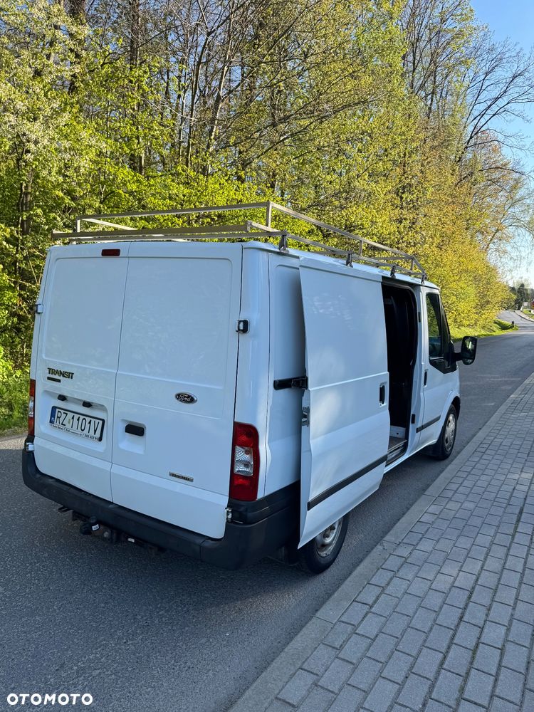 Ford Transit - 11