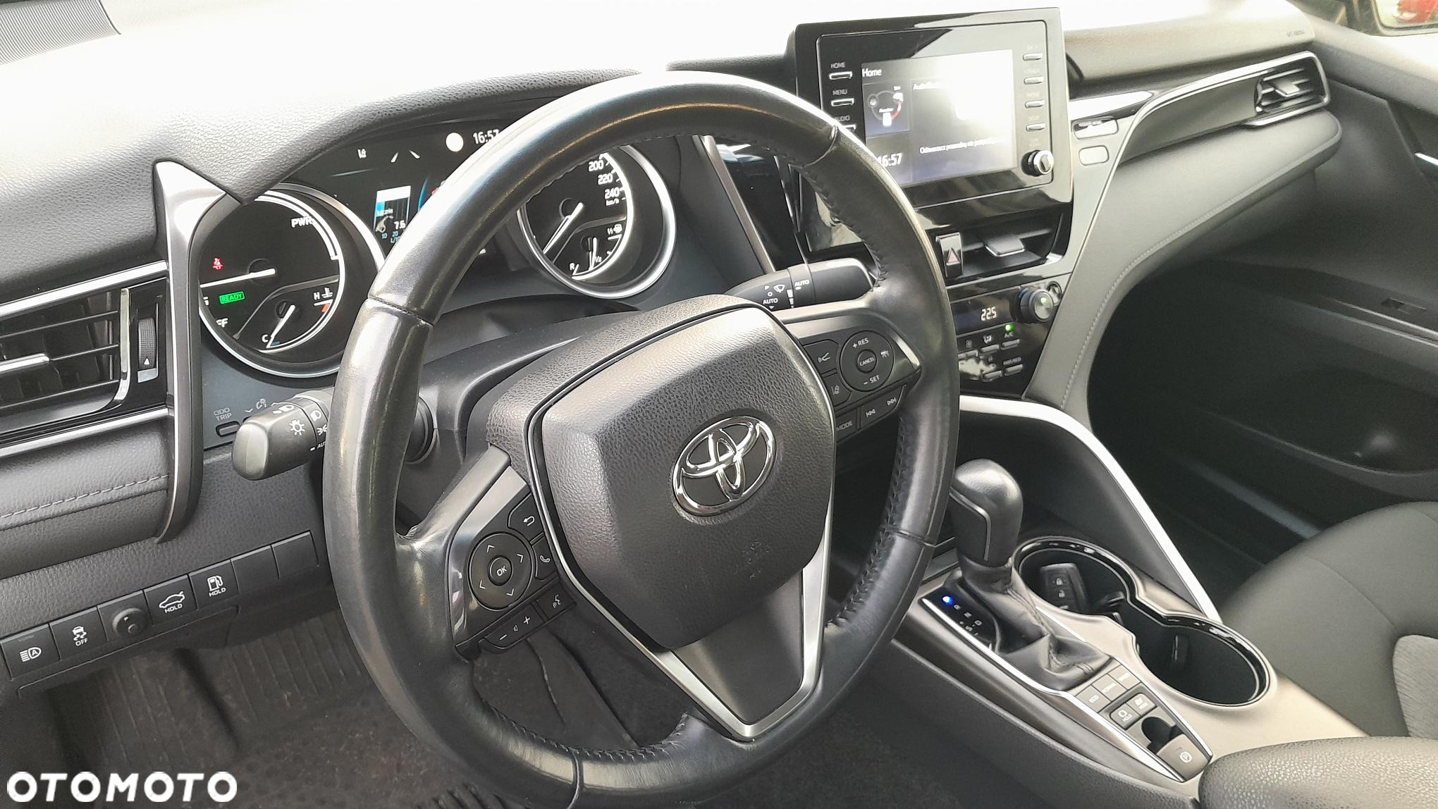 Toyota Camry 2.5 Hybrid Comfort CVT - 9