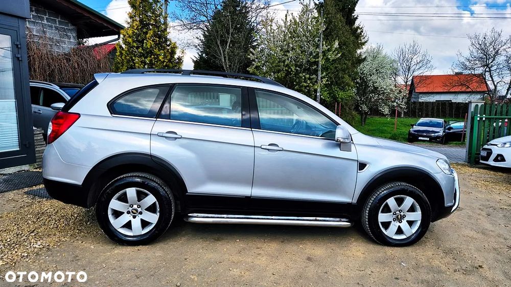 Chevrolet Captiva 2.4 LS - 9