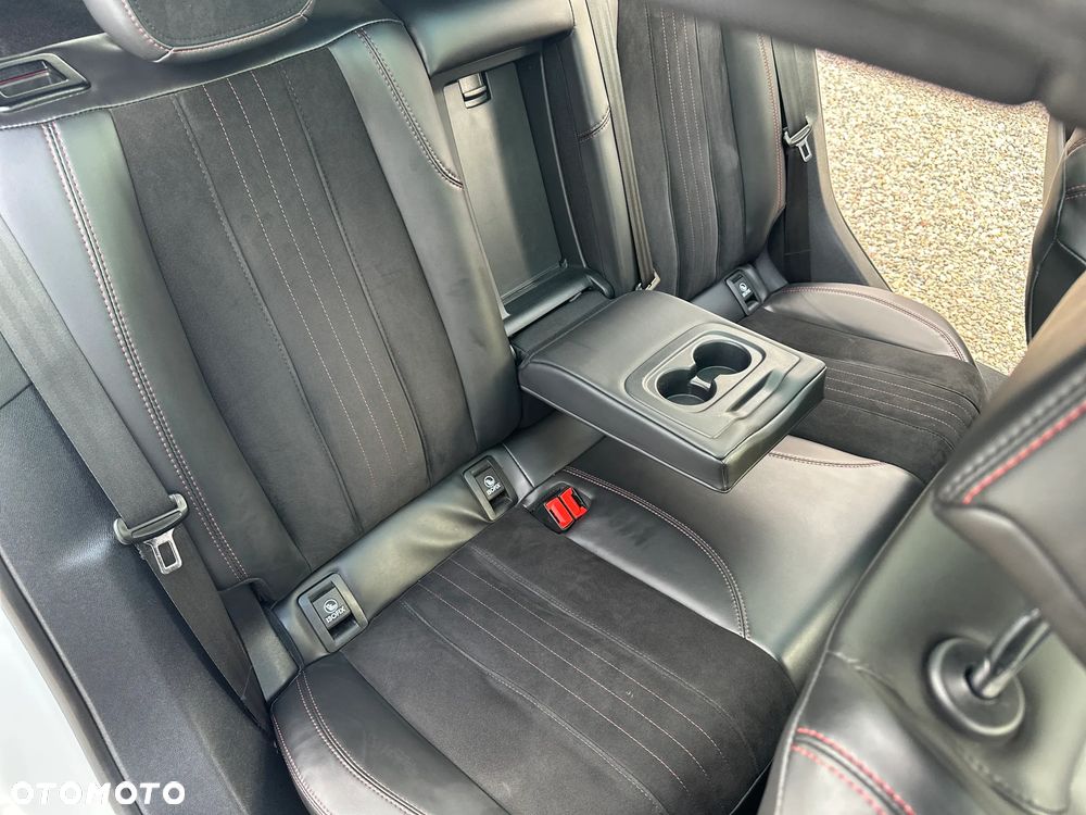 Peugeot 308 1.2 PureTech GPF GT Pack S&S - 17